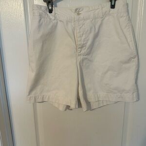 Ralph Lauren Cream Flat Front  Shorts 100% cotton size 6